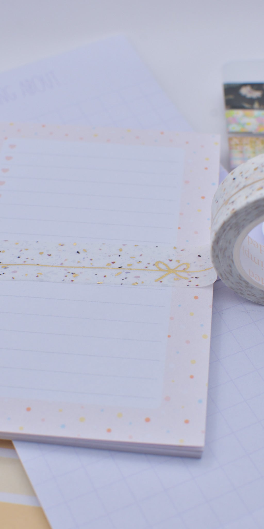 Amostra de Washi Tape - Simply Gilded 15 mm - White Terrazzo Simple Line Bow